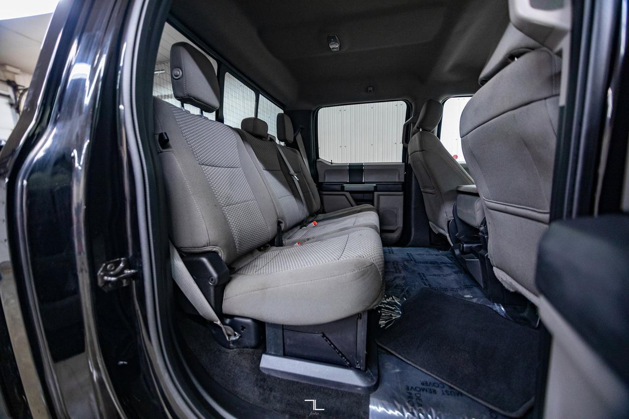 2018 Ford F-250 4x4 Crew Cab XLT Diesel Nav BCam Red Deer AB