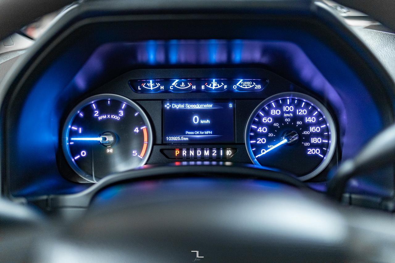 2018 Ford F-250 4x4 Crew Cab XLT Diesel Nav BCam Red Deer AB