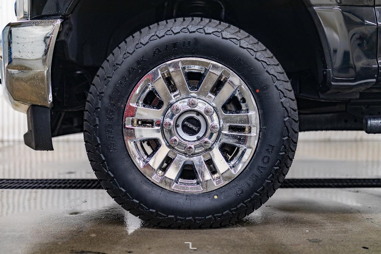 2018 Ford F-250 4x4 Crew Cab XLT Diesel Nav BCam Red Deer AB