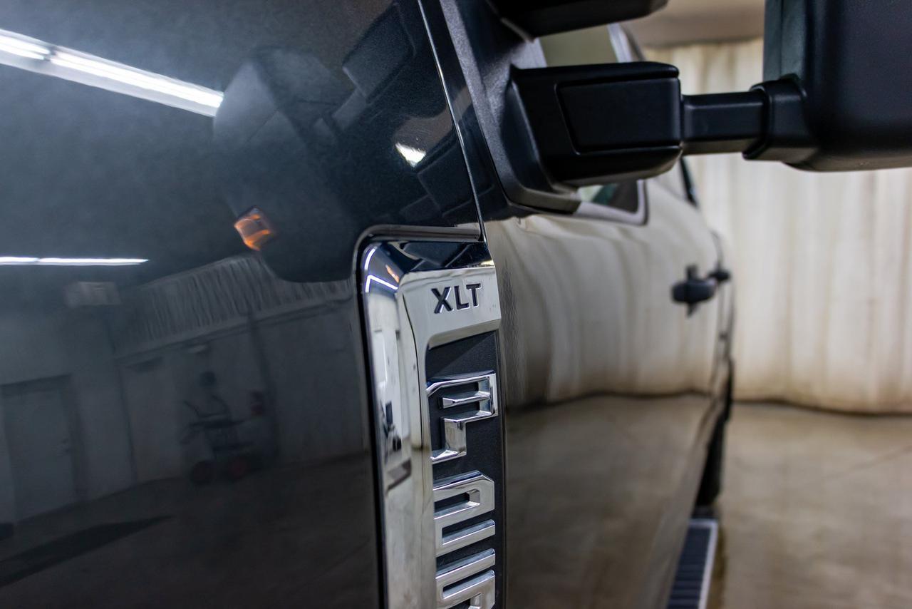 2018 Ford F-250 4x4 Crew Cab XLT Longbox BCam Red Deer AB