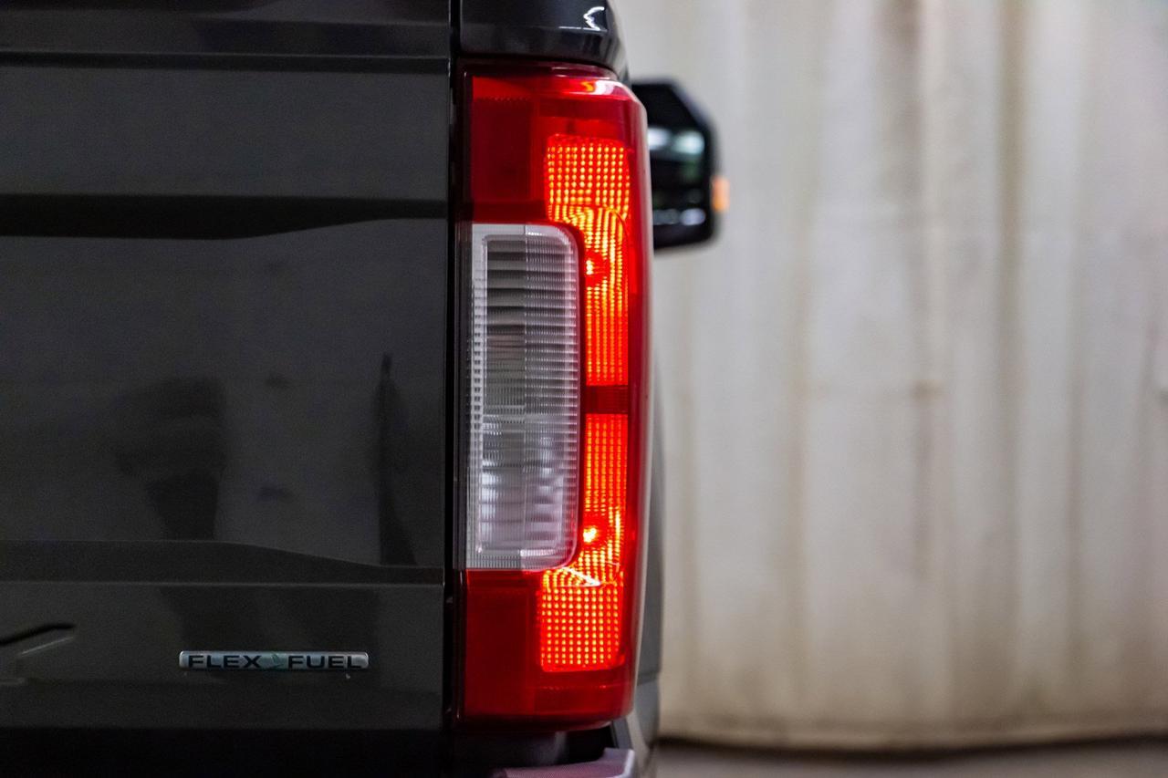 2018 Ford F-250 4x4 Crew Cab XLT Longbox BCam Red Deer AB