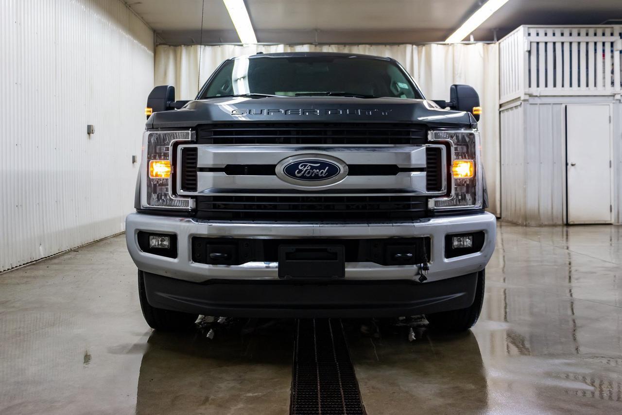 2018 Ford F-250 4x4 Crew Cab XLT Longbox BCam Red Deer AB