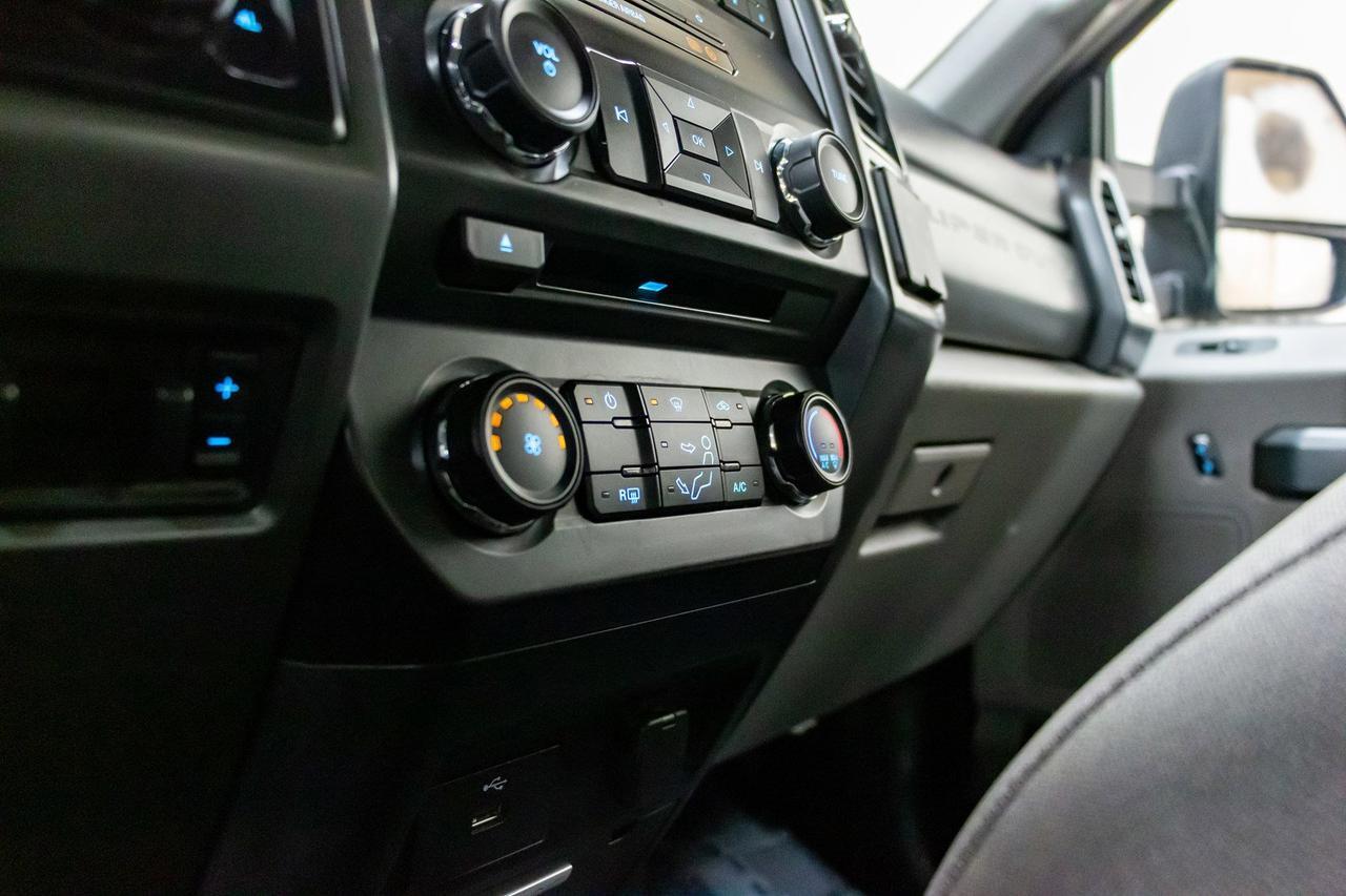 2018 Ford F-250 4x4 Crew Cab XLT Longbox BCam Red Deer AB