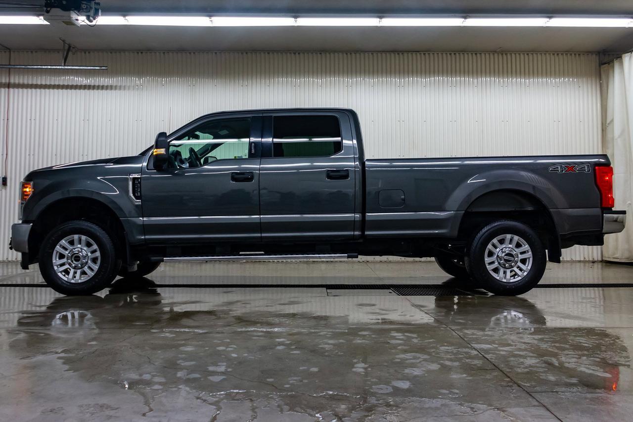2018 Ford F-250 4x4 Crew Cab XLT Longbox BCam Red Deer AB
