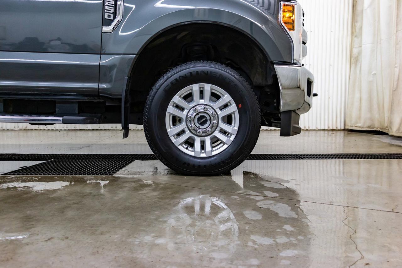 2018 Ford F-250 4x4 Crew Cab XLT Longbox BCam Red Deer AB