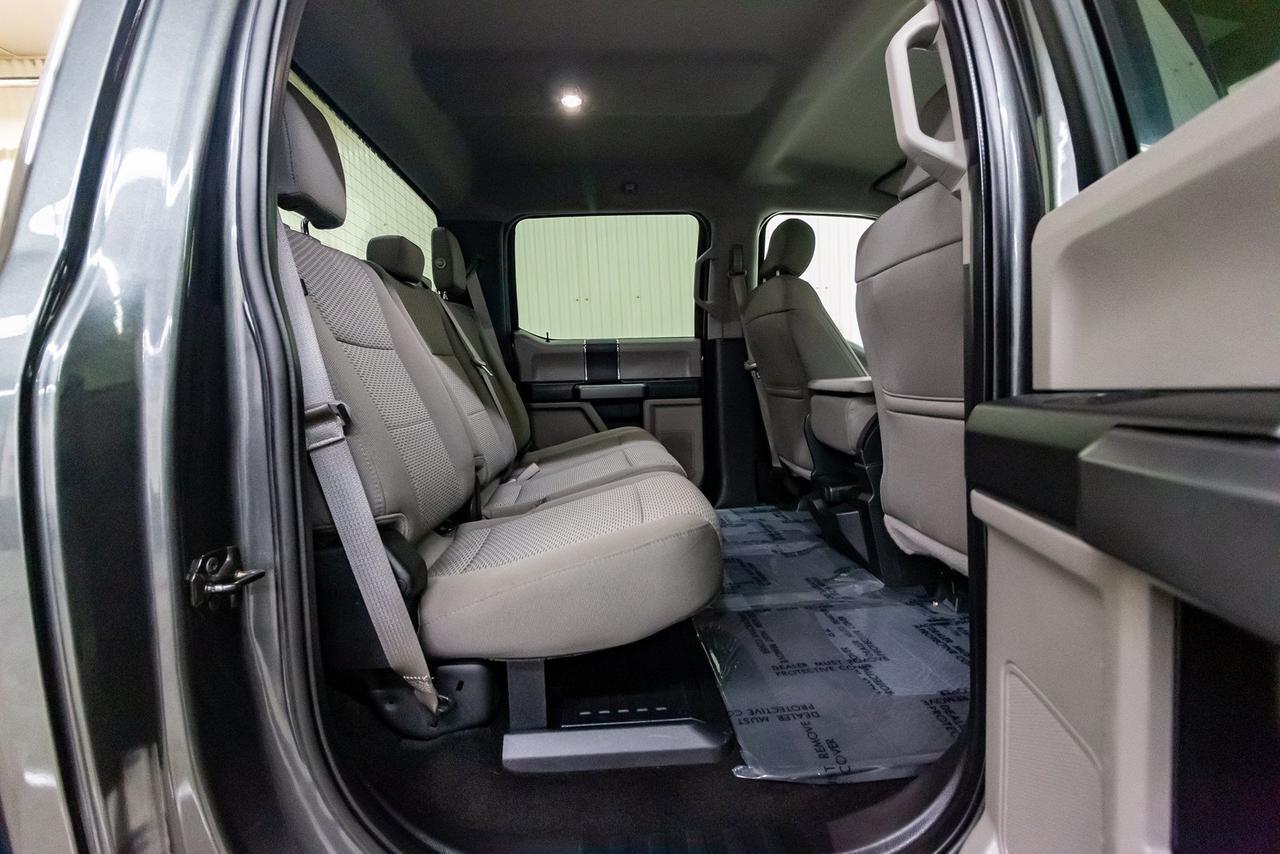 2018 Ford F-250 4x4 Crew Cab XLT Longbox BCam Red Deer AB