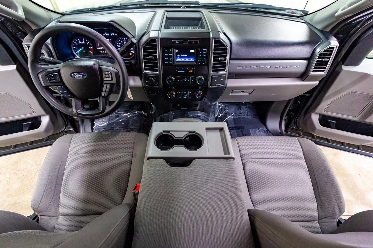 2018 Ford F-250 4x4 Crew Cab XLT Longbox BCam Red Deer AB