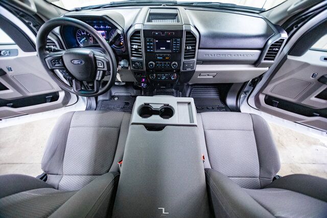 2018 Ford F-250 4x4 Crew Cab XLT Longbox PSeat BCam Red Deer AB