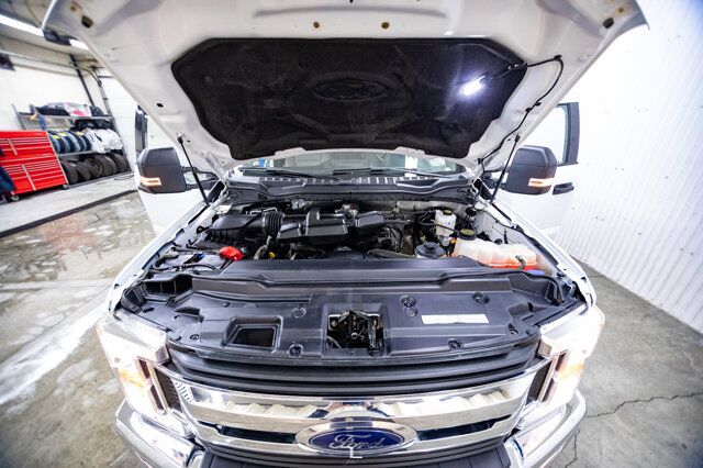 2018 Ford F-250 4x4 Crew Cab XLT Longbox PSeat BCam Red Deer AB