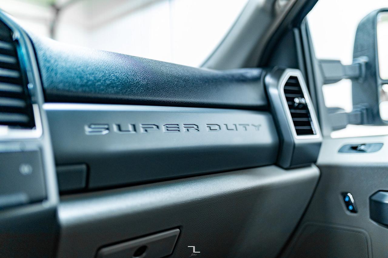 2018 Ford F-250 4x4 Crew Cab XLT Longbox PSeat BCam Red Deer AB