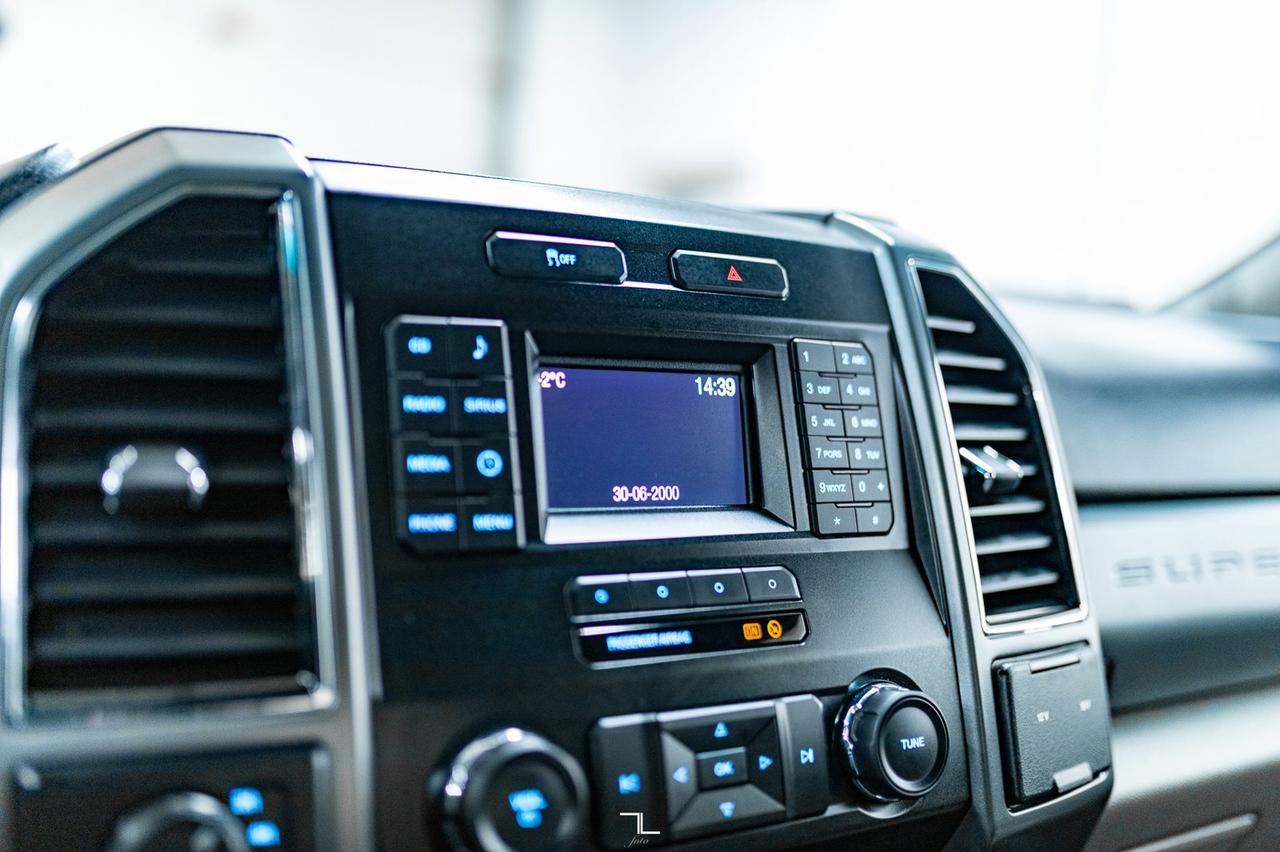 2018 Ford F-250 4x4 Crew Cab XLT Longbox PSeat BCam Red Deer AB