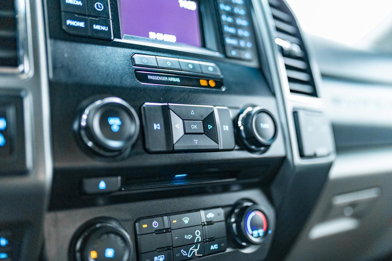 2018 Ford F-250 4x4 Crew Cab XLT Longbox PSeat BCam Red Deer AB