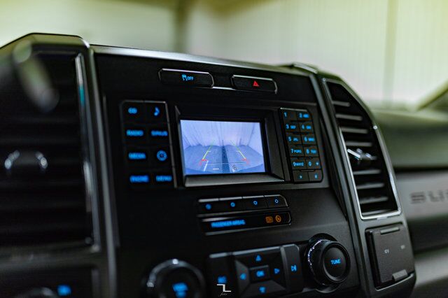 2018 Ford F-250 4x4 Crew Cab XLT Longbox PSeat BCam Red Deer AB