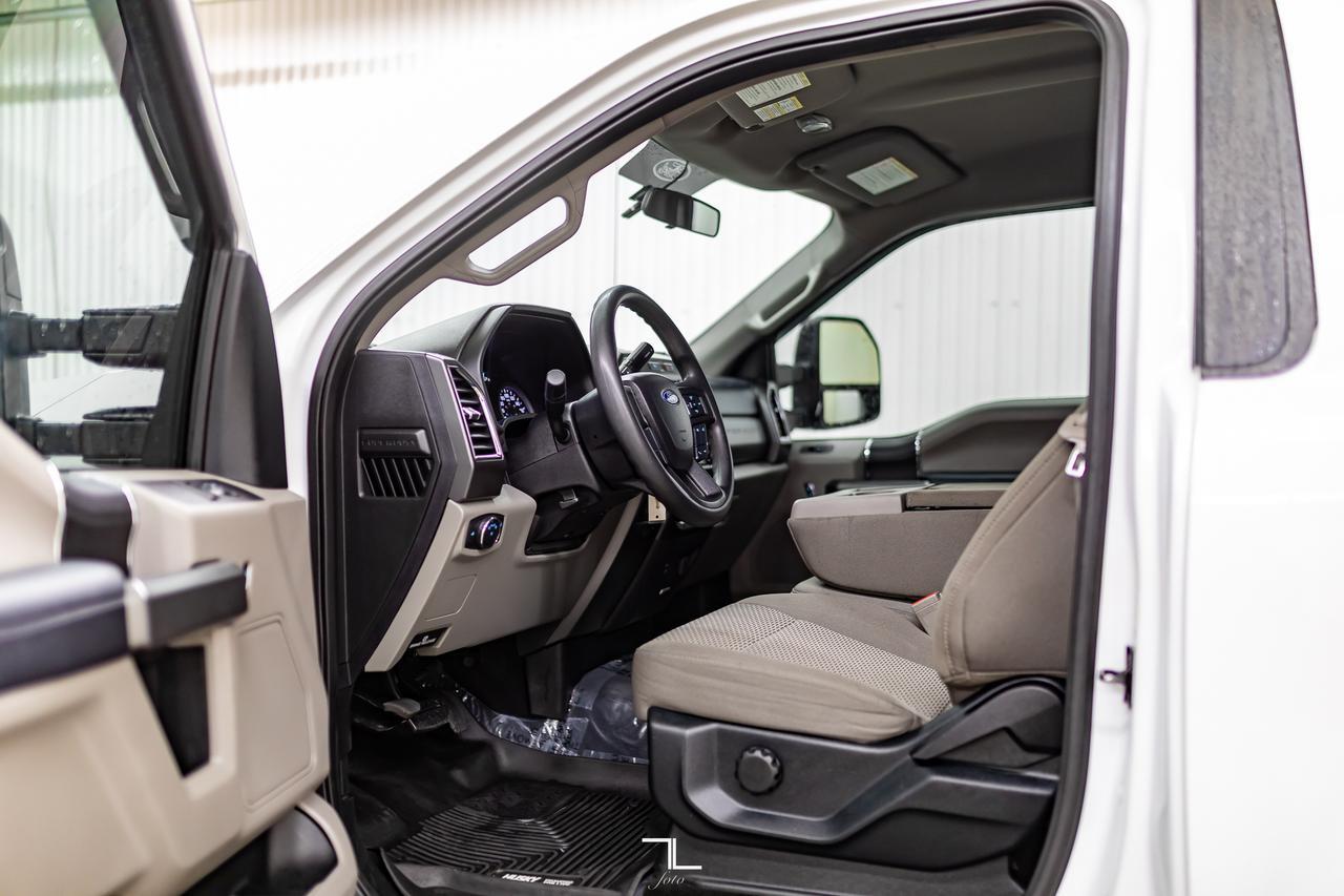 2018 Ford F-250 4x4 Reg Cab XLT FX4 Longbox BCam Red Deer AB