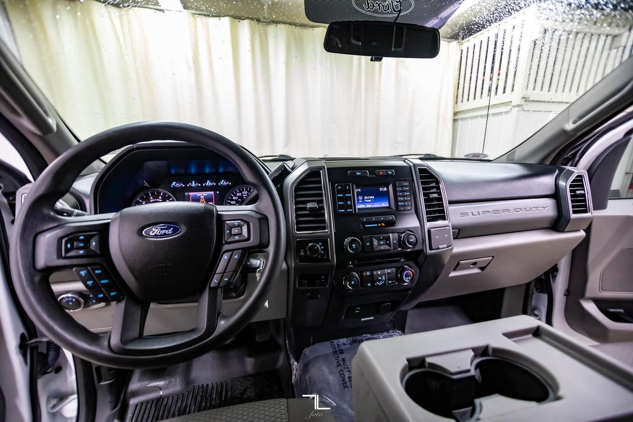 2018 Ford F-250 4x4 Reg Cab XLT FX4 Longbox BCam Red Deer AB