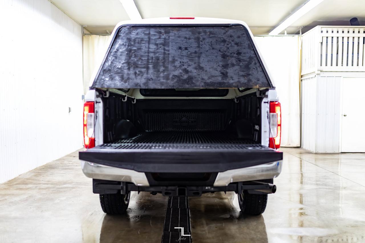 2018 Ford F-250 4x4 Reg Cab XLT FX4 Longbox BCam Red Deer AB