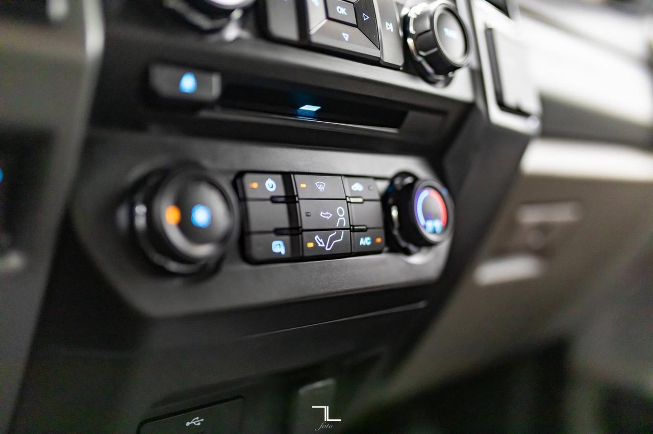 2018 Ford F-250 4x4 Reg Cab XLT FX4 Longbox BCam Red Deer AB