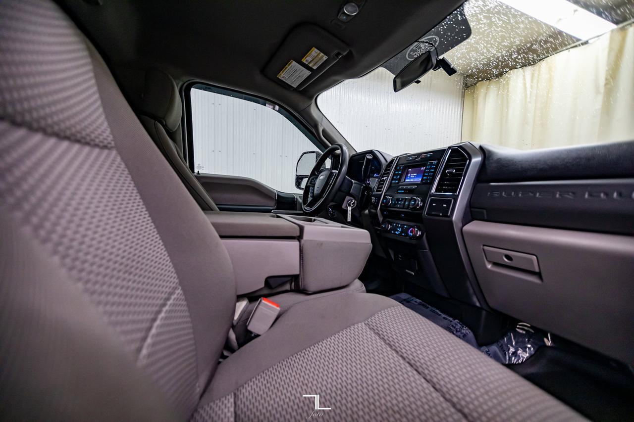 2018 Ford F-250 4x4 Reg Cab XLT FX4 Longbox BCam Red Deer AB