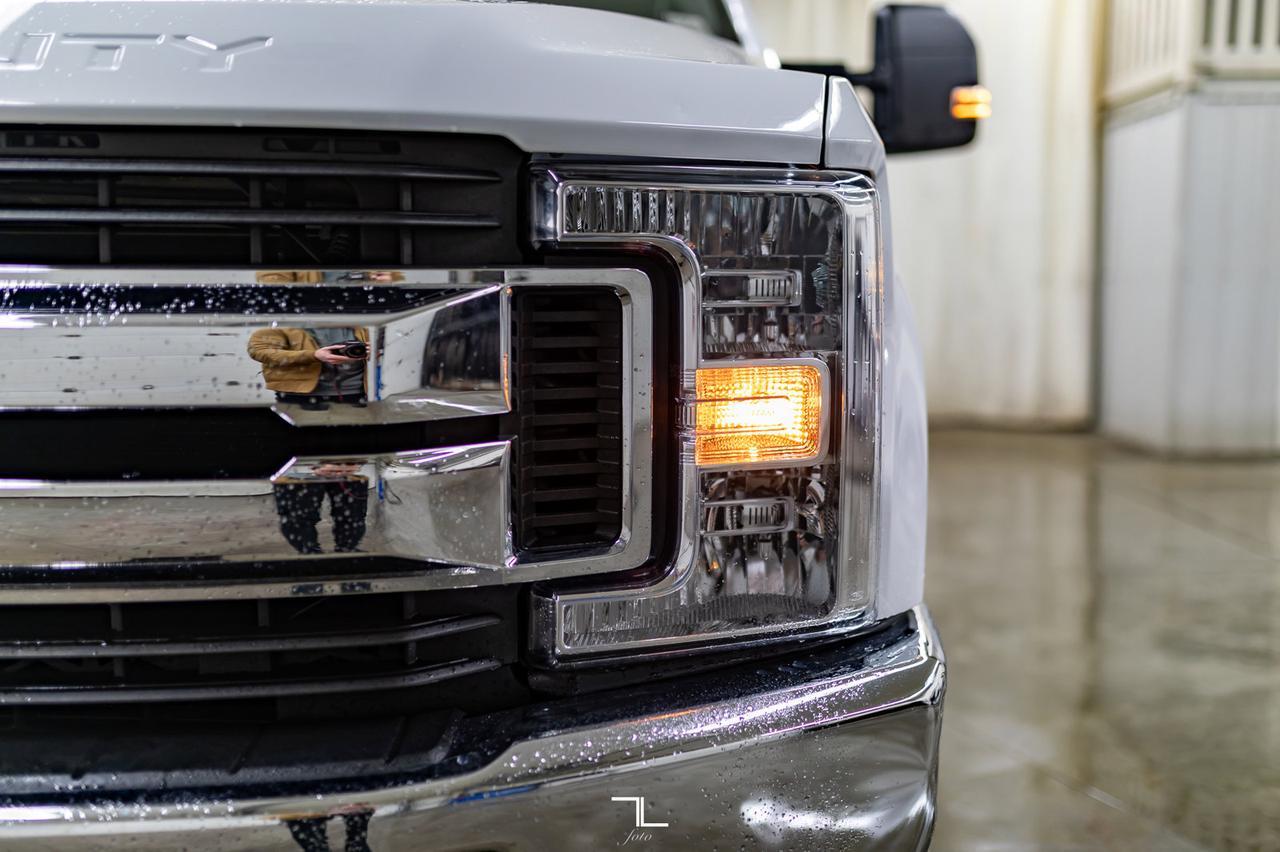 2018 Ford F-250 4x4 Reg Cab XLT FX4 Longbox BCam Red Deer AB