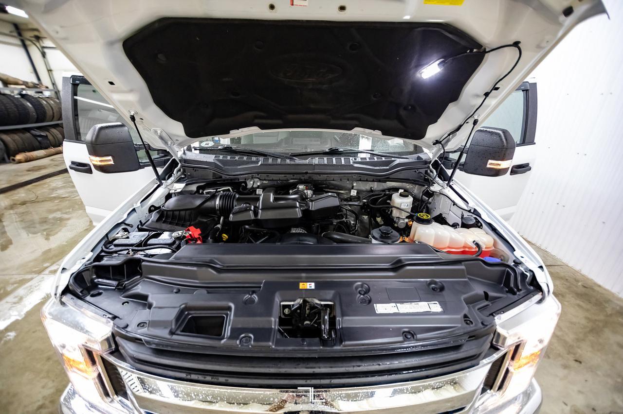 2018 Ford F-250 4x4 Reg Cab XLT FX4 Longbox BCam Red Deer AB