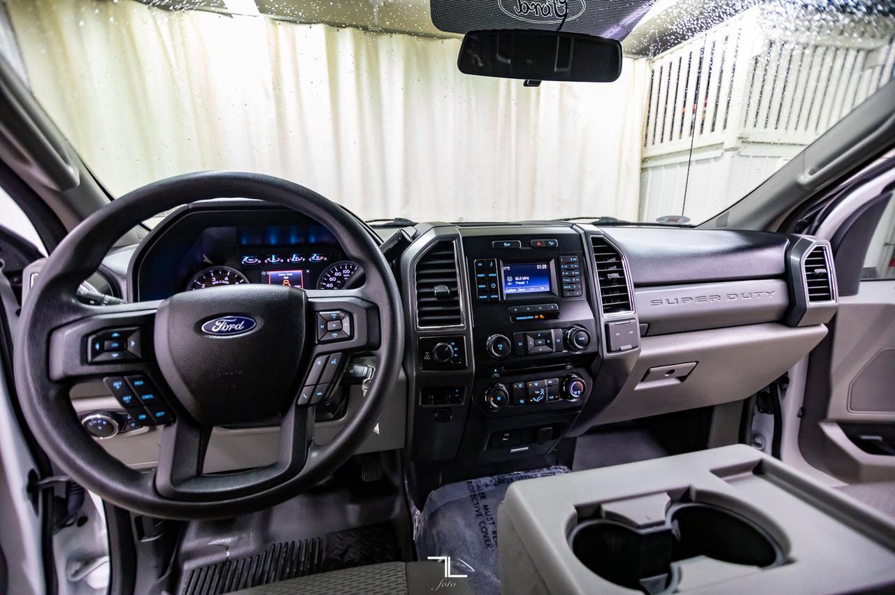 2018 Ford F-250 4x4 Reg Cab XLT FX4 Longbox BCam Red Deer AB