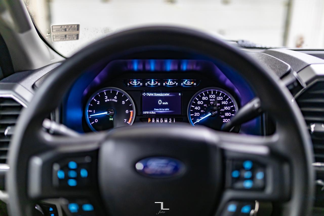 2018 Ford F-250 4x4 Reg Cab XLT FX4 Longbox BCam Red Deer AB