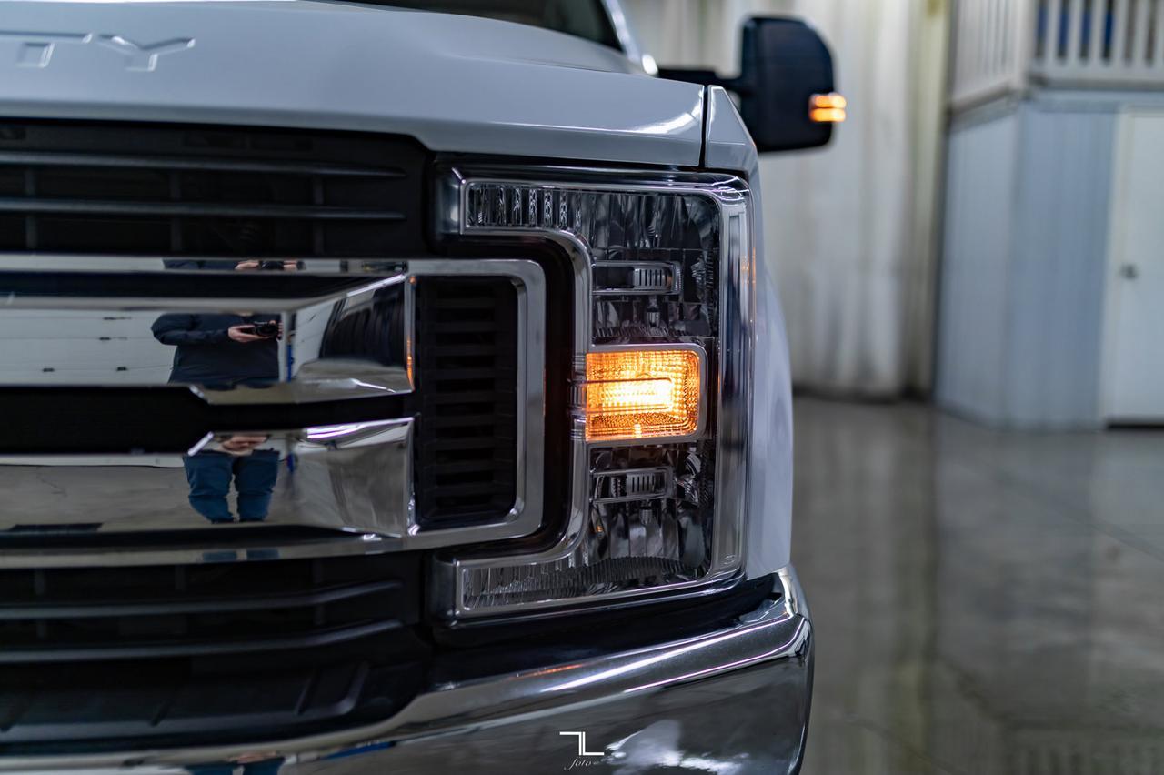 2018 Ford F-250 4x4 Reg Cab XLT FX4 Longbox BCam Red Deer AB