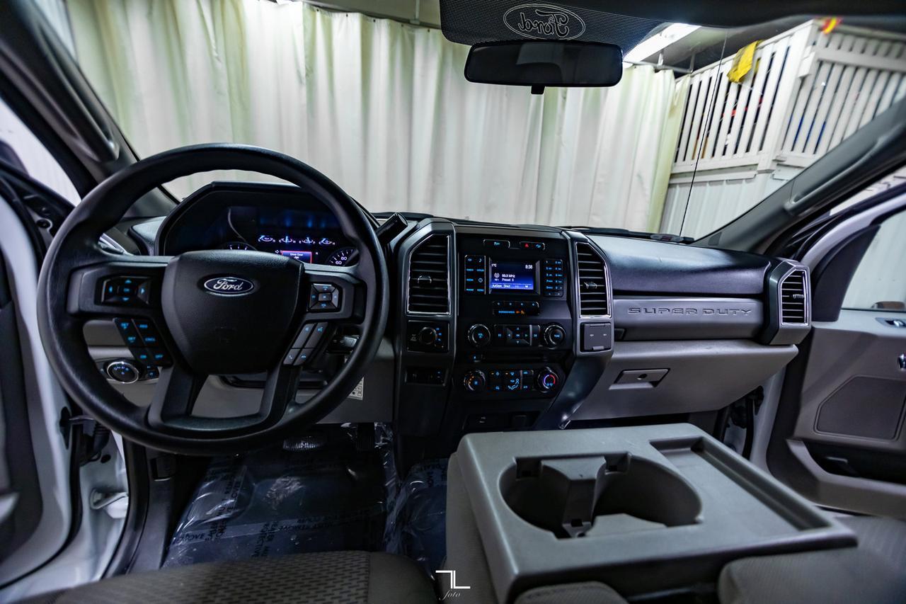 2018 Ford F-250 4x4 Reg Cab XLT FX4 Longbox BCam Red Deer AB