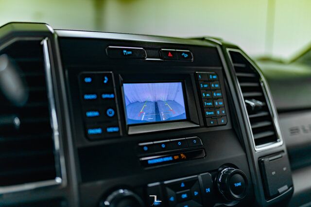 2018 Ford F-250 4x4 Reg Cab XLT FX4 Longbox BCam Red Deer AB