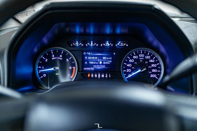 2018 Ford F-250 4x4 Reg Cab XLT FX4 Longbox BCam Red Deer AB