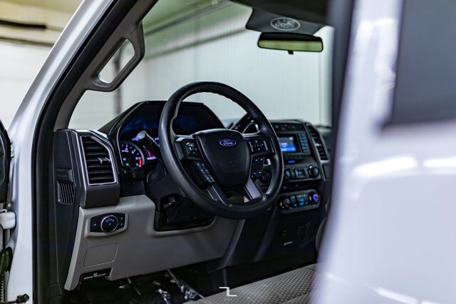 2018 Ford F-250 4x4 Reg Cab XLT FX4 Longbox BCam Red Deer AB