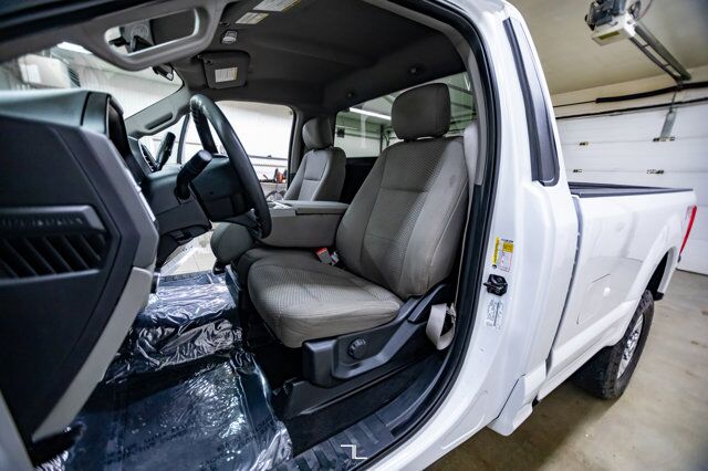 2018 Ford F-250 4x4 Reg Cab XLT FX4 Longbox BCam Red Deer AB