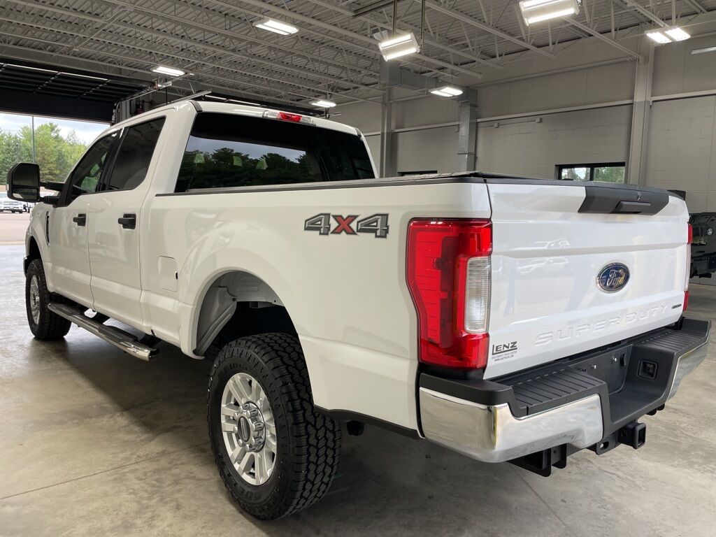 2018 Ford F-250 Super Duty 4x4 Crew Cab XLT Minocqua WI