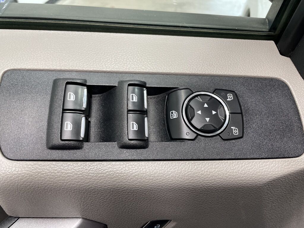 2018 Ford F-250 Super Duty 4x4 Crew Cab XLT Minocqua WI