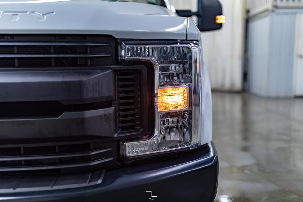 2018 Ford F-350 4x2 Reg Cab XL Longbox BCam Red Deer AB