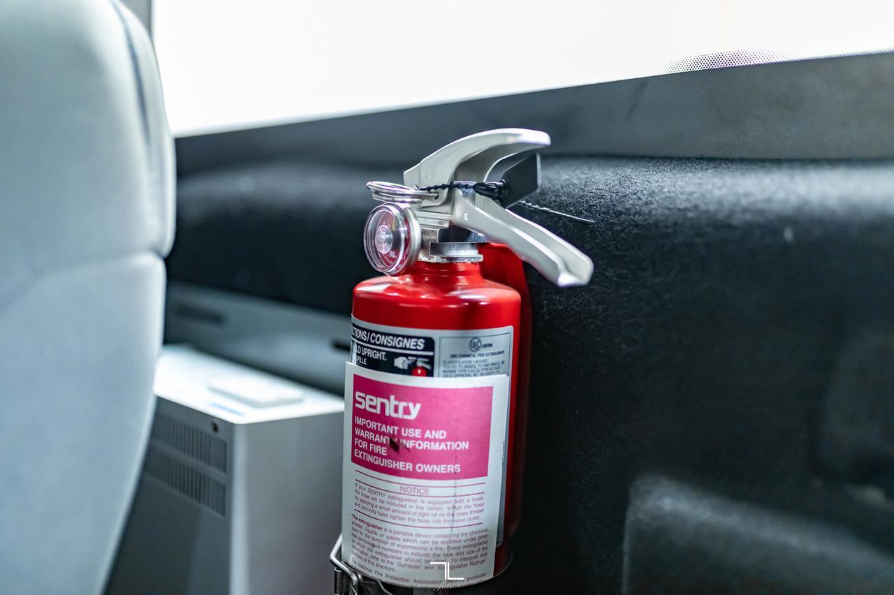 2018 Ford F-350 4x2 Reg Cab XL Longbox BCam Red Deer AB