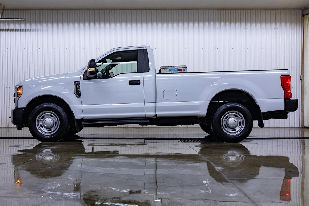 2018 Ford F-350 4x2 Reg Cab XL Longbox BCam Red Deer AB