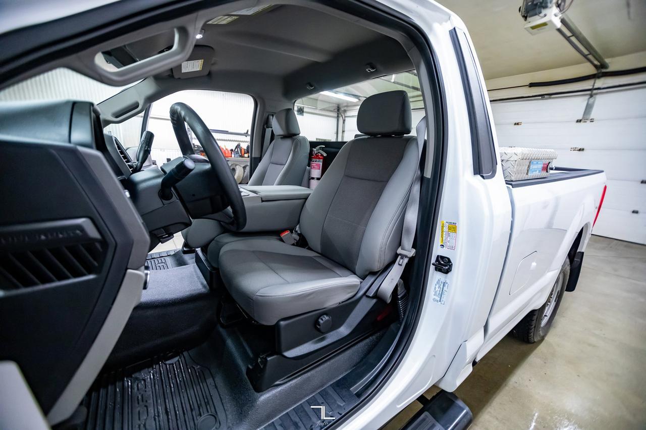 2018 Ford F-350 4x2 Reg Cab XL Longbox BCam Red Deer AB