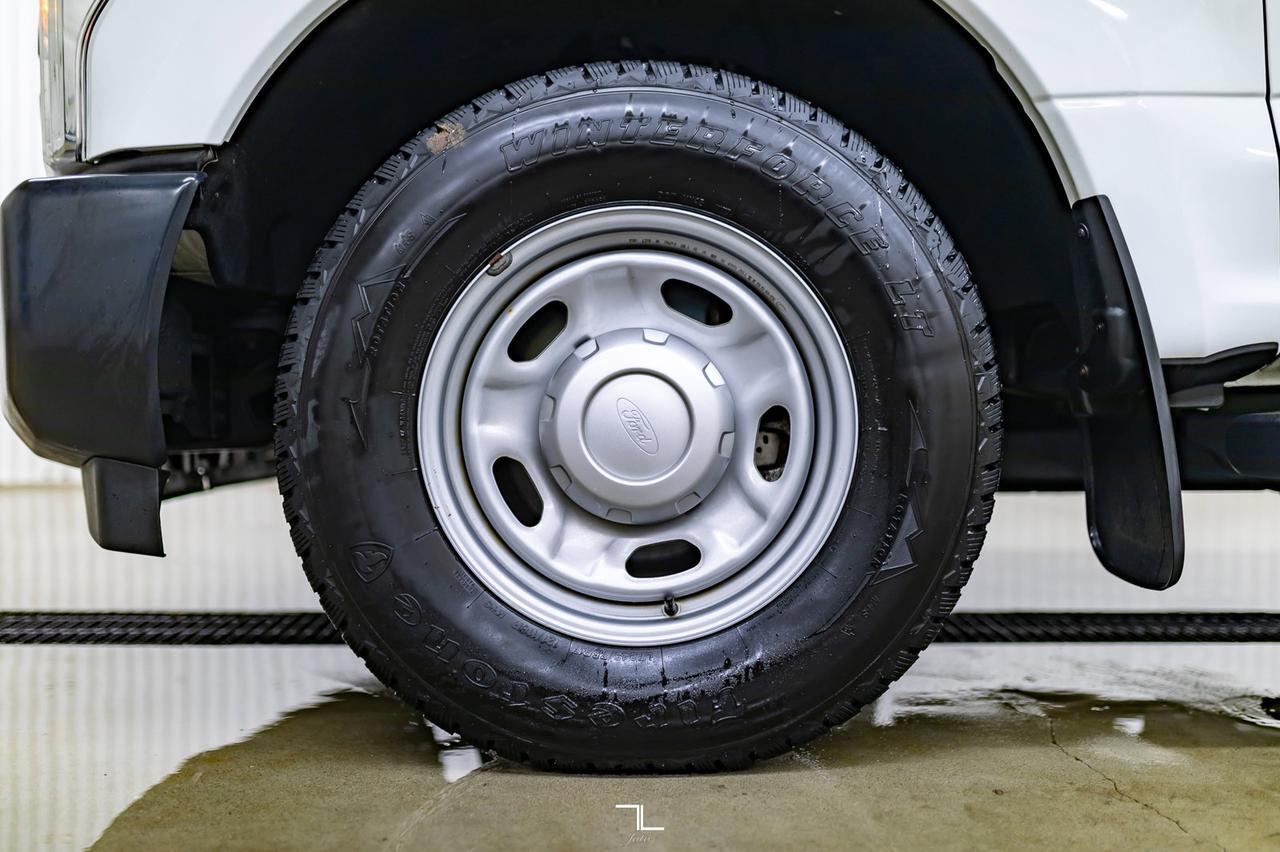 2018 Ford F-350 4x2 Reg Cab XL Longbox BCam Red Deer AB