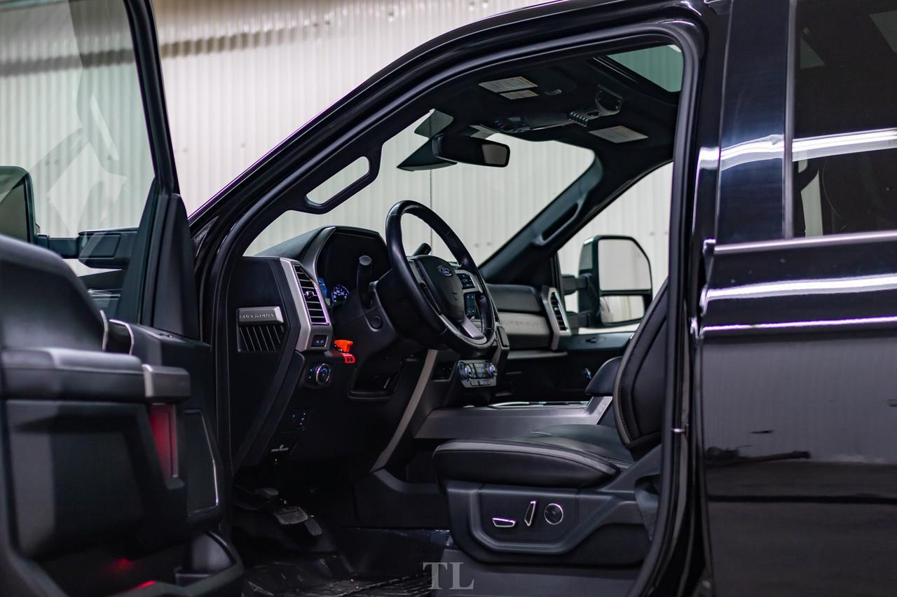 2018 Ford F-350 4x4 Crew Cab Platinum FX4 Diesel Leather Roof Nav Red Deer AB