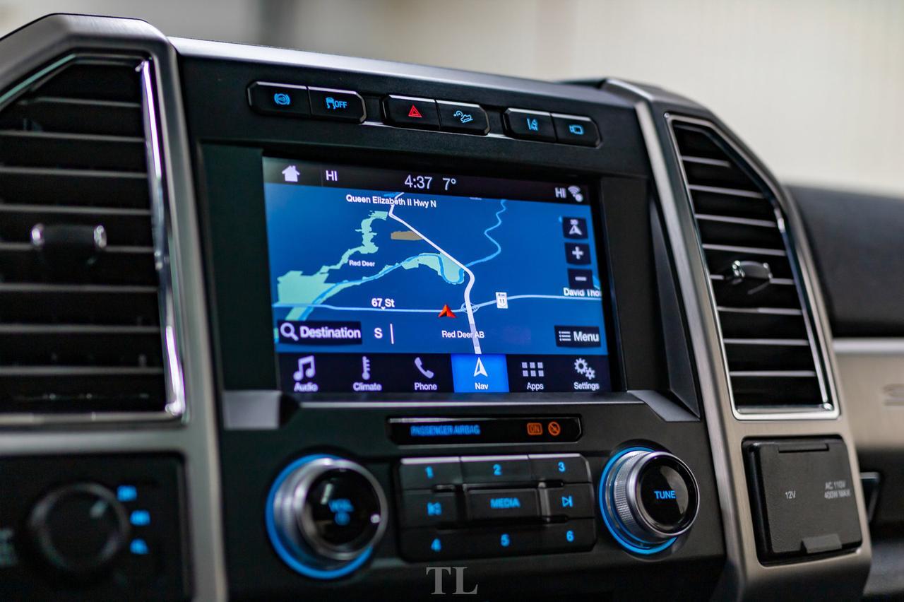 2018 Ford F-350 4x4 Crew Cab Platinum FX4 Diesel Leather Roof Nav Red Deer AB