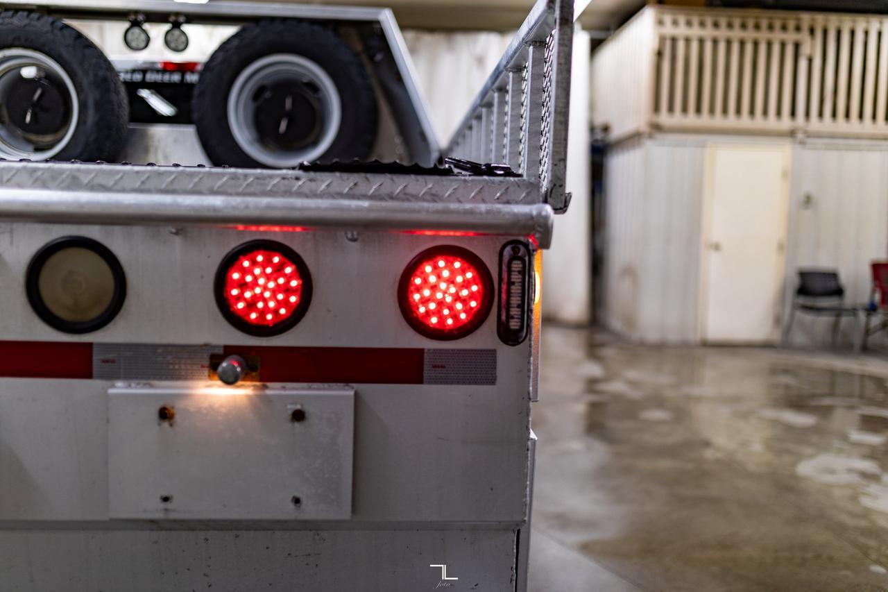 2018 Ford F-350 4x4 Crew Cab XLT Deck Diesel BCam Red Deer AB