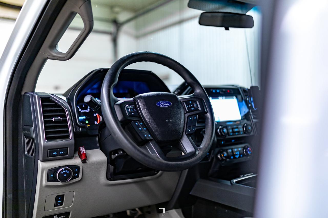 2018 Ford F-350 4x4 Crew Cab XLT Deck Diesel BCam Red Deer AB