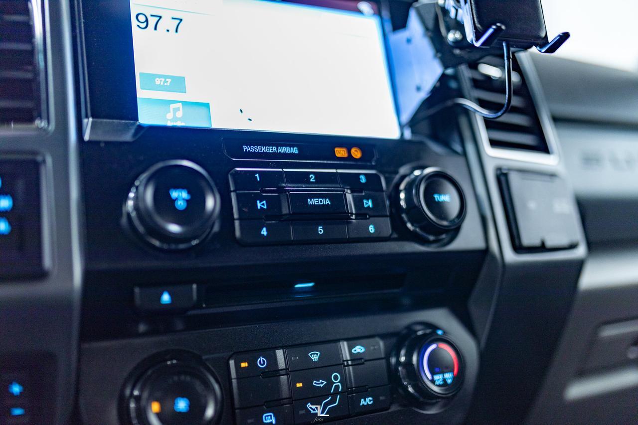 2018 Ford F-350 4x4 Crew Cab XLT Deck Diesel BCam Red Deer AB