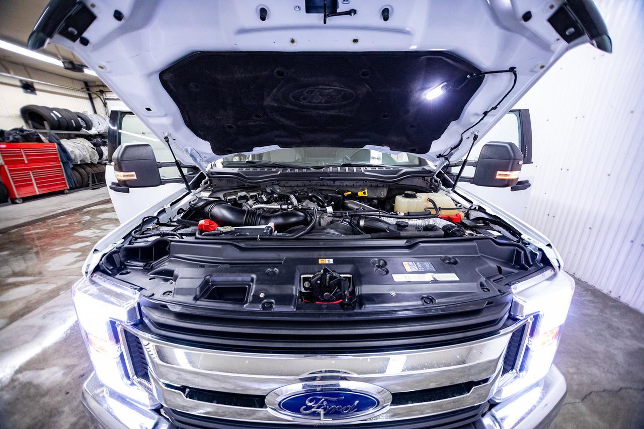 2018 Ford F-350 4x4 Crew Cab XLT Deck Diesel BCam Red Deer AB