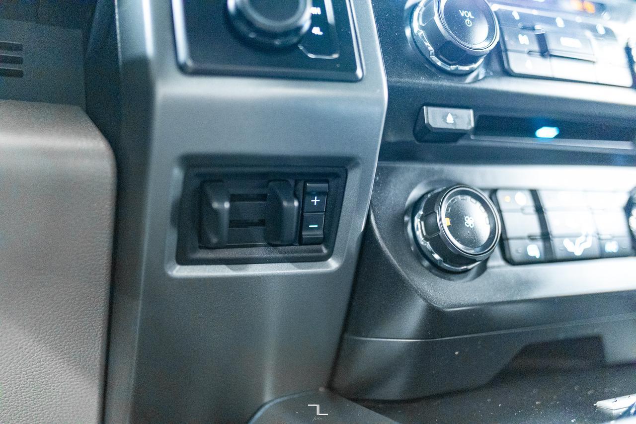 2018 Ford F-350 4x4 Crew Cab XLT Deck Diesel BCam Red Deer AB