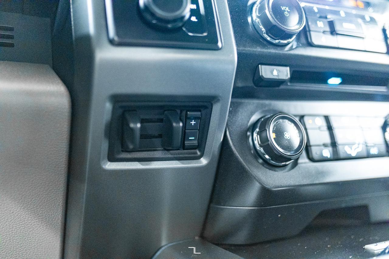 2018 Ford F-350 4x4 Crew Cab XLT Deck Diesel BCam Red Deer AB