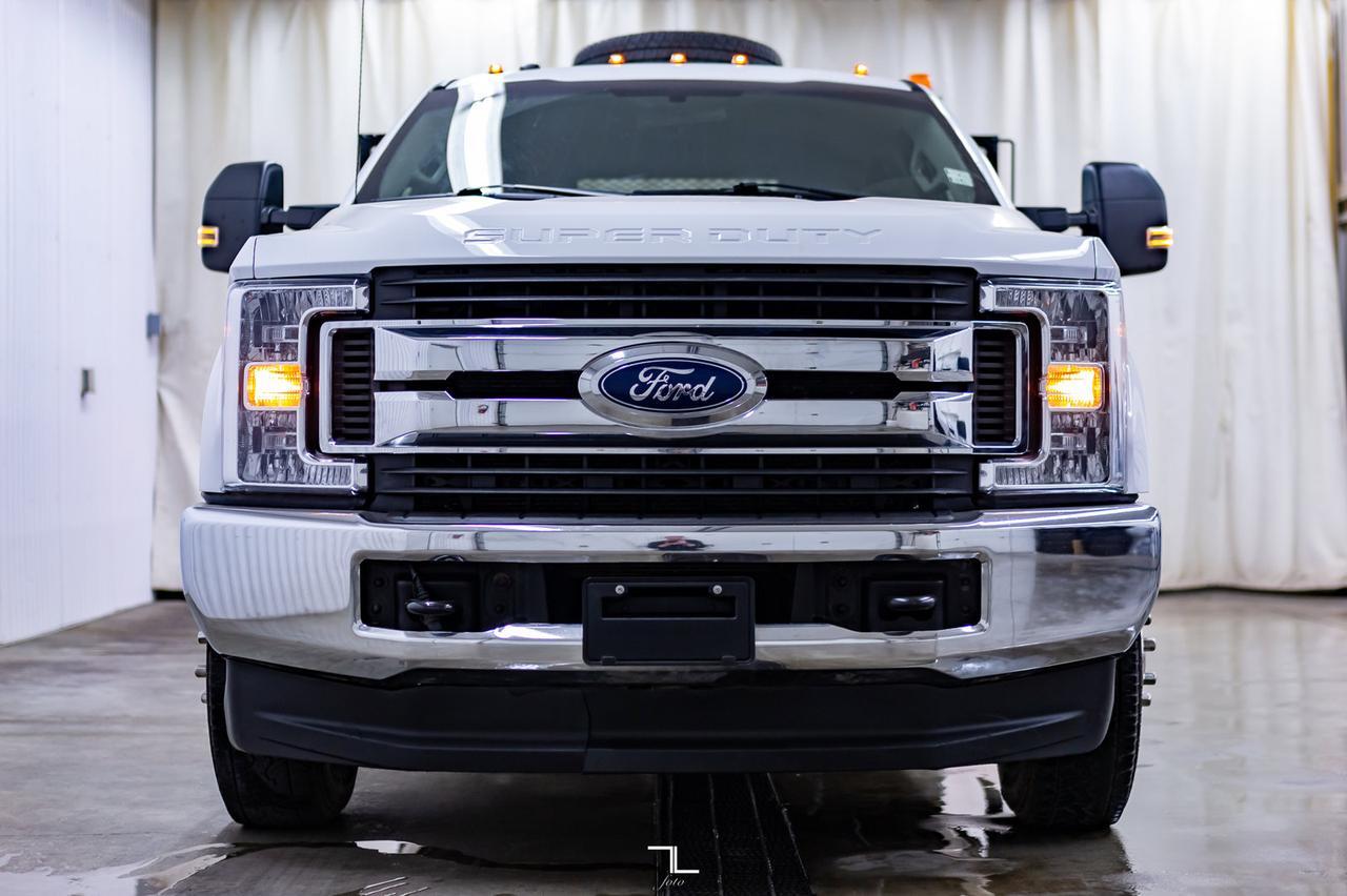 2018 Ford F-350 4x4 Crew Cab XLT Deck Diesel Red Deer AB