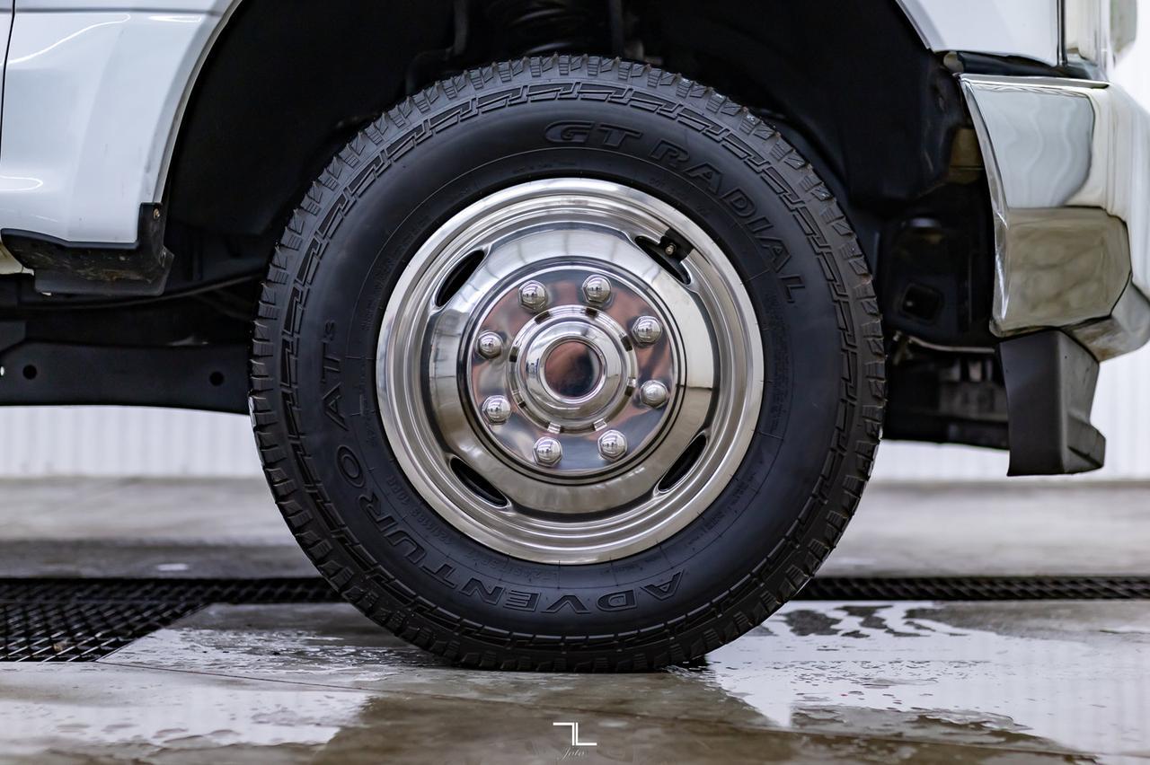 2018 Ford F-350 4x4 Crew Cab XLT Deck Diesel Red Deer AB