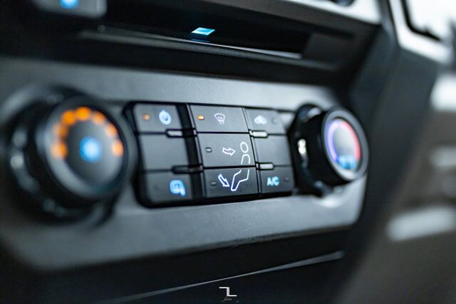 2018 Ford F-350 4x4 Crew Cab XLT Deck Diesel Red Deer AB